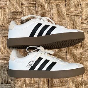 Adidas VL Court 3.0 Shoes (Women’s 7)